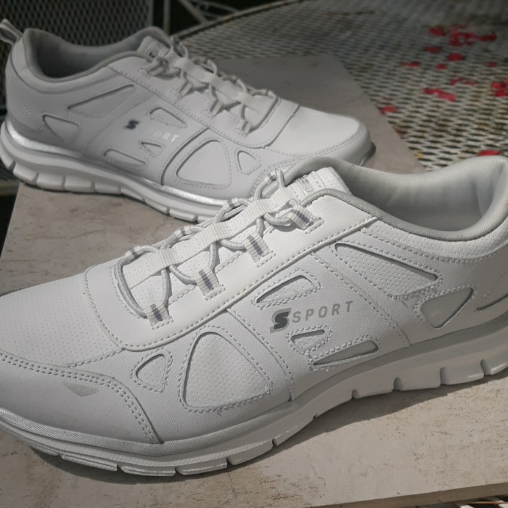 Sport Memory foam sneakers NWOT